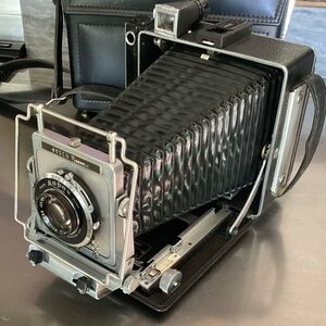 Busch Pressman Model D 4 x 5 Camera in case.